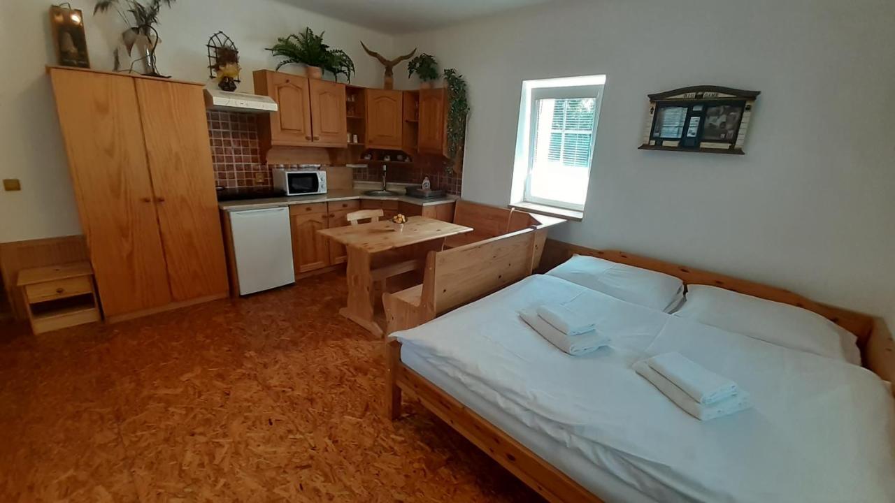 Resort Chribska Apartmany Adri Eksteriør billede
