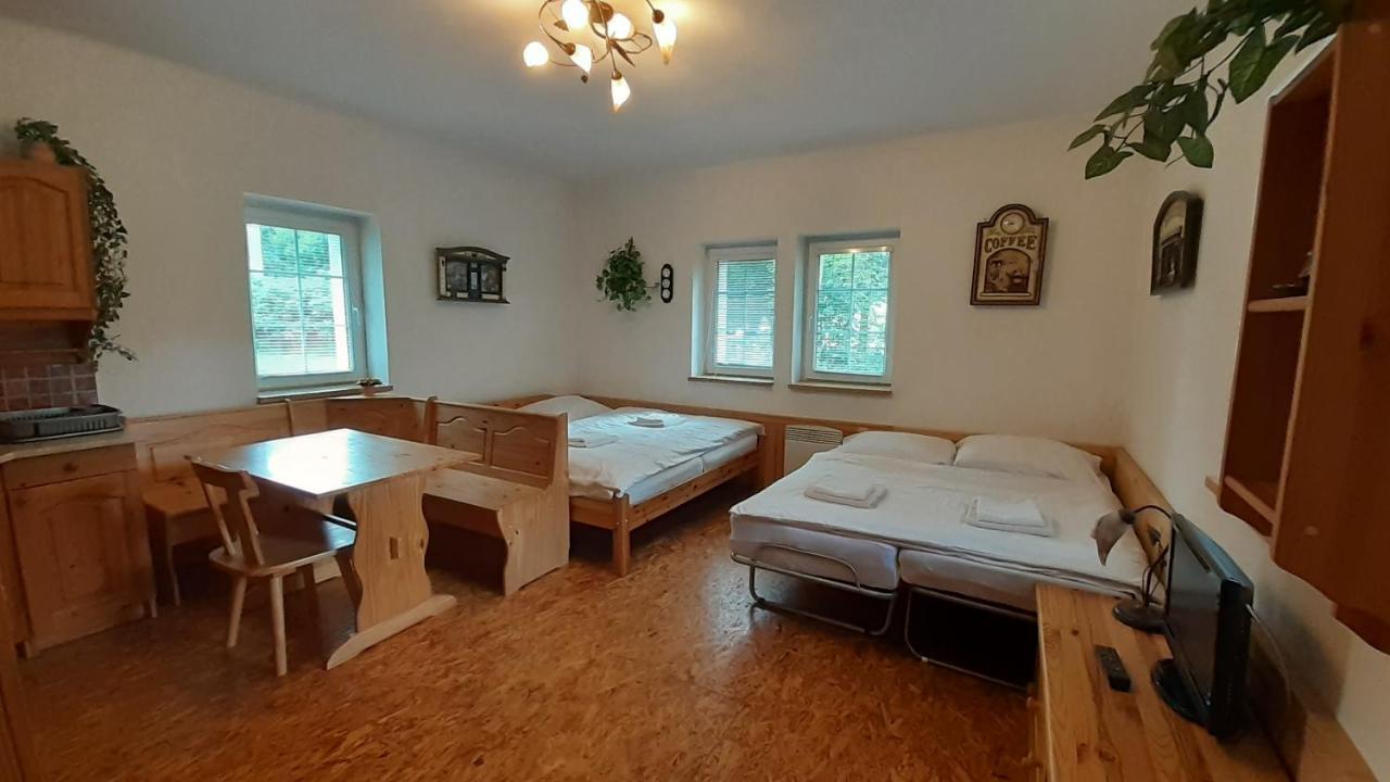 Resort Chribska Apartmany Adri Eksteriør billede
