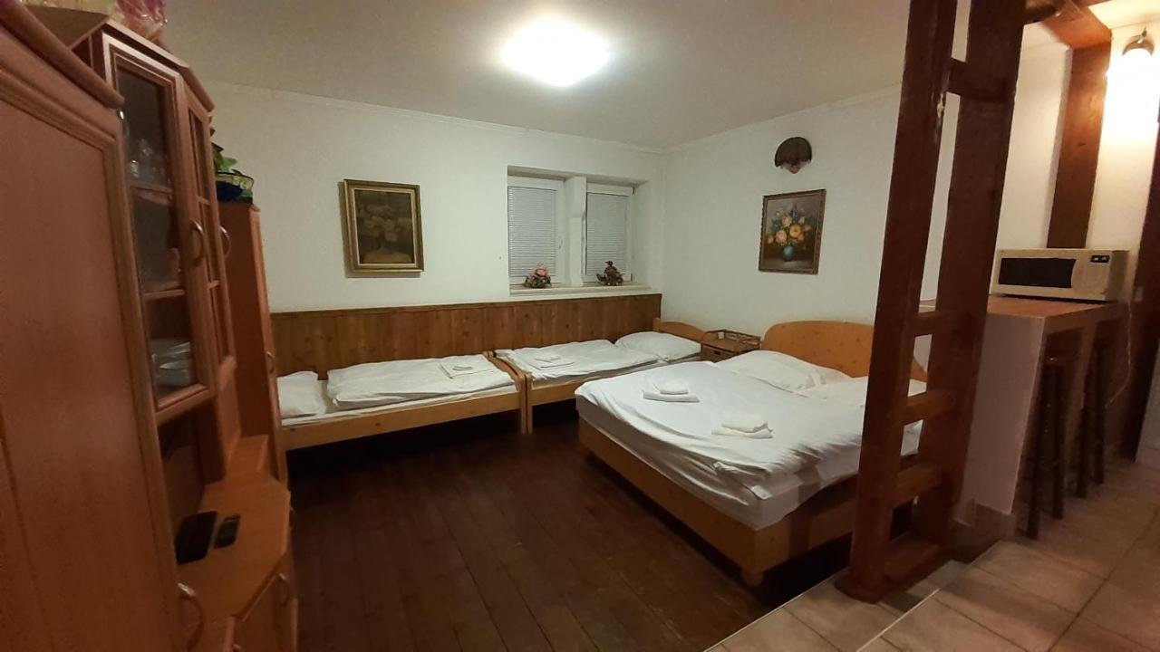 Resort Chribska Apartmany Adri Eksteriør billede