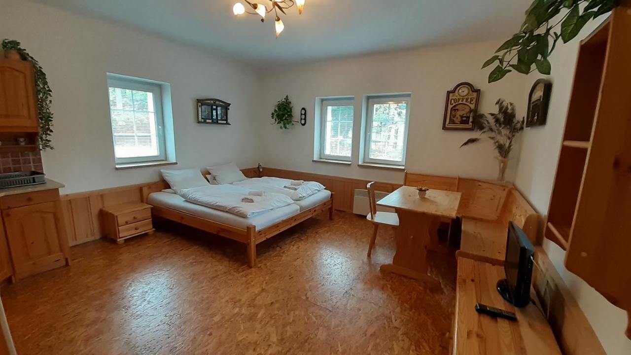 Resort Chribska Apartmany Adri Eksteriør billede